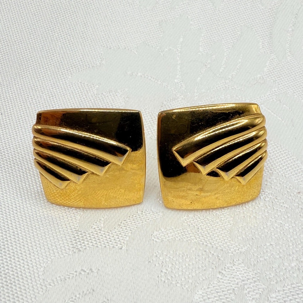 Vintage‎ 1" 80s Monet Chunky Square Wings Texture Gold Tone Clip-On Earrings